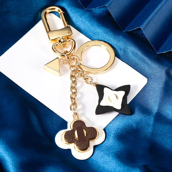 2023 Multicolor Keychain Brand Designers Key Chain Womens Fashion Bee Buckle Keychains Men Luxury Car Keyring Handmade Leather Men Women Bags Pendant
2023 Multicolor Keychain Brand Designers Key Chain Womens Fashion Bee Buckle Keychains Men Luxury Car Keyring Handmade Leather Men Women Bags Pendant