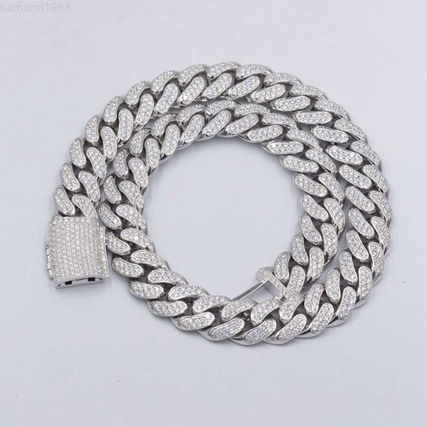 Customized 18mm Wide 2 Rows Moissanite Diamond 925 Sterling Silver Cuban Link Chain for Mens Hiphop Jewelry
Customized 18mm Wide 2 Rows Moissanite Diamond 925 Sterling Silver Cuban Link Chain for Mens Hiphop Jewelry