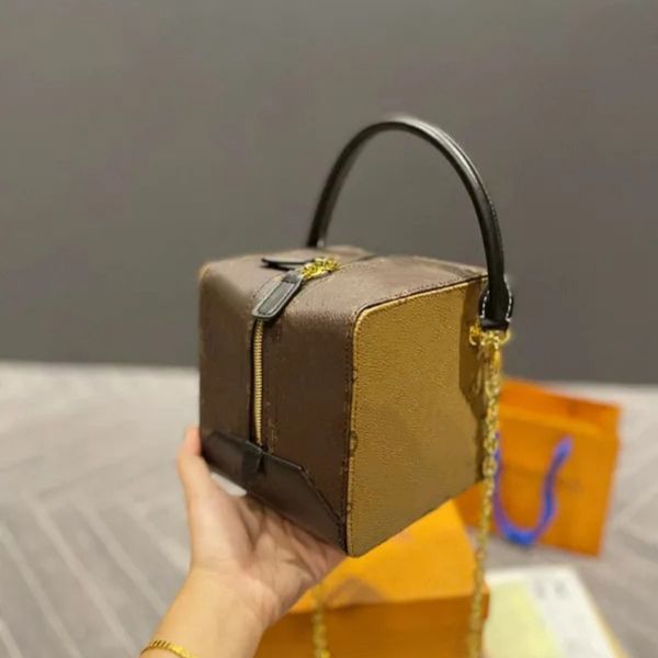 Designer box fashion handbag original top chain bag cosmetics bag box type bag shoulder crossbody bag, Brown
Designer box fashion handbag original top chain bag cosmetics bag box type bag shoulder crossbody bag, Brown