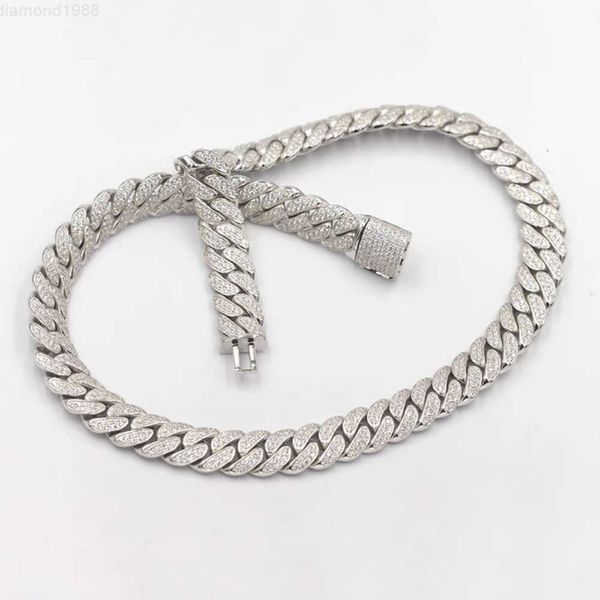 Customized 13mm 17mm Wide 2 Rows Moissanite Diamond 925 Sterling Silver Cuban Link Chain
Customized 13mm 17mm Wide 2 Rows Moissanite Diamond 925 Sterling Silver Cuban Link Chain