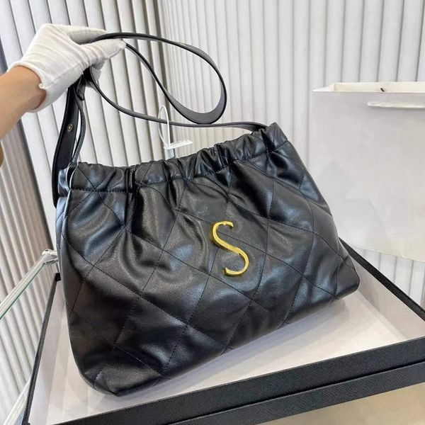 Women's handbag designer fashion bag leather single shoulder crossbody bag 5A replica handbag
Women's handbag designer fashion bag leather single shoulder crossbody bag 5A replica handbag