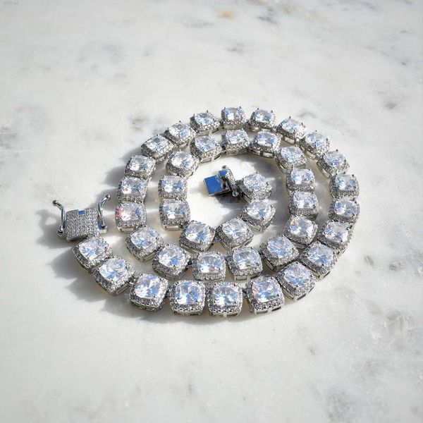 10mm Square Tennis Chain in White Gold Iced Out Bussed Down Hip Hop Jewelry for Rappers 925 Solid Silver
10mm Square Tennis Chain in White Gold Iced Out Bussed Down Hip Hop Jewelry for Rappers 925 Solid Silver