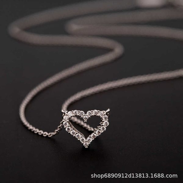 

Tiff Necklace Designer luxury fashion jewelry High version full diamond love necklace 925 silver inlaid diamond collarbone chain simple and niche jewelry