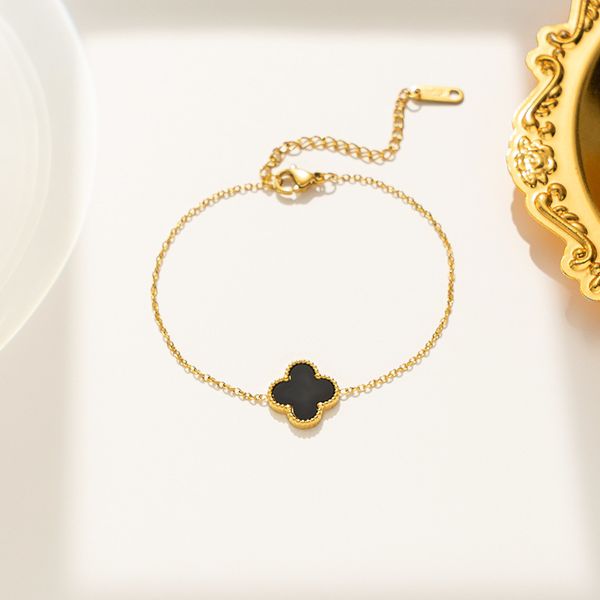 Classic Designers Clover Charm Bracelet Gold Silver Plated Stainless Steel Jewelry for Women Gift
Classic Designers Clover Charm Bracelet Gold Silver Plated Stainless Steel Jewelry for Women Gift