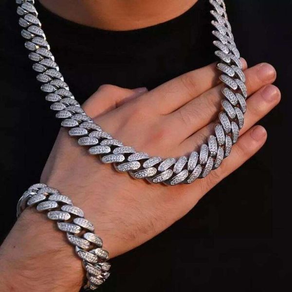 Gold/Sier/Diamond Cuban Chain Necklace For Men/Women Miami Blinged Iced Platinum Hip Hop Chain
Gold/Sier/Diamond Cuban Chain Necklace For Men/Women Miami Blinged Iced Platinum Hip Hop Chain
