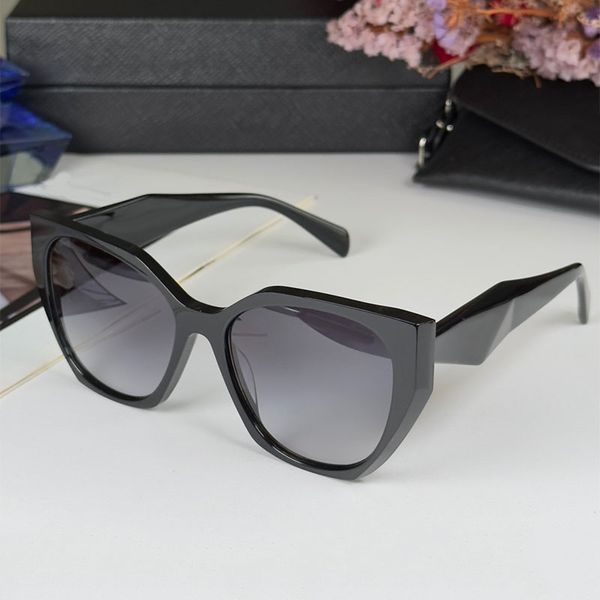 Classic designer Lunettes de Soleil Vintage Mens and Womens Plate Frame Irregular Frame Leisure Vacation Outdoor Camping Gradient Sunglasses with Box PR19ZS
Classic designer Lunettes de Soleil Vintage Mens and Womens Plate Frame Irregular Frame Leisure Vacation Outdoor Camping Gradient Sunglasses with Box PR19ZS