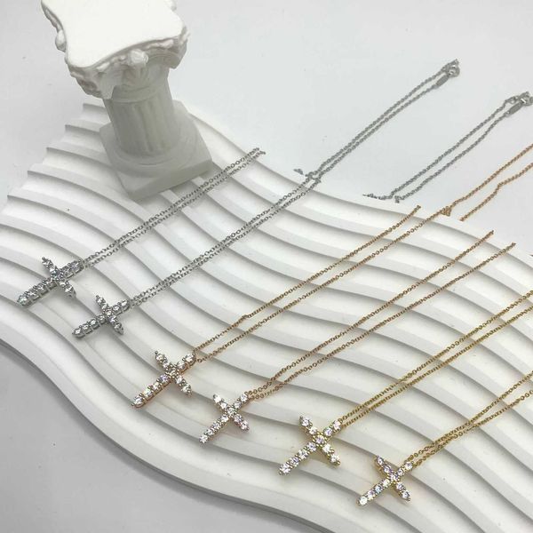 Tiff Necklace Designer luxury fashion jewelry 925 Full body Sterling Silver Cross with Diamond Necklace sterling silver Fashion Versatile Unisex Style jewelry
Tiff Necklace Designer luxury fashion jewelry 925 Full body Sterling Silver Cross with Diamond Necklace sterling silver Fashion Versatile Unisex Style jewelry