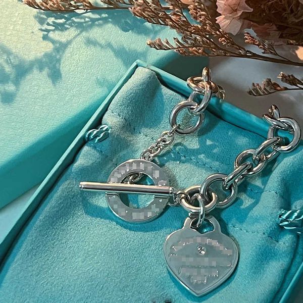 

Tiff Necklace Designer luxury fashion jewelry Hot selling 925 silver CNC heart-shaped pendant with diamond thick chain necklace OT buckle collarbone chain jewelry
