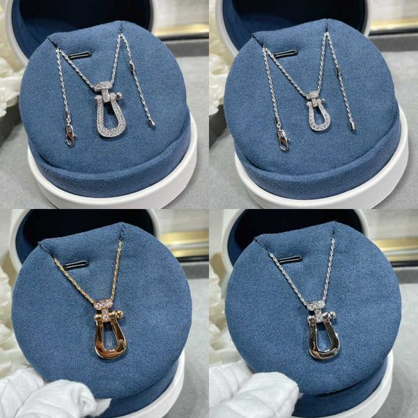 

Tiff Necklace Designer luxury fashion jewelry full diamond horseshoe buckle necklace plated with 18k rose gold sterling silver lucky knot 8 degree clavicle chain