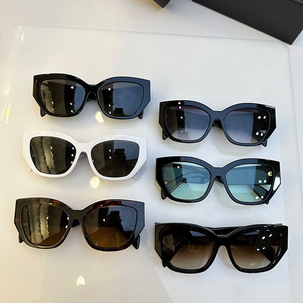 Top quality 1:1 designer Lunettes de Soleil trendy mens and womens sheet frame irregular frame beach party casual vacation gradient sunglasses with box SPRA09F
Top quality 1:1 designer Lunettes de Soleil trendy mens and womens sheet frame irregular frame beach party casual vacation gradient sunglasses with box SPRA09F