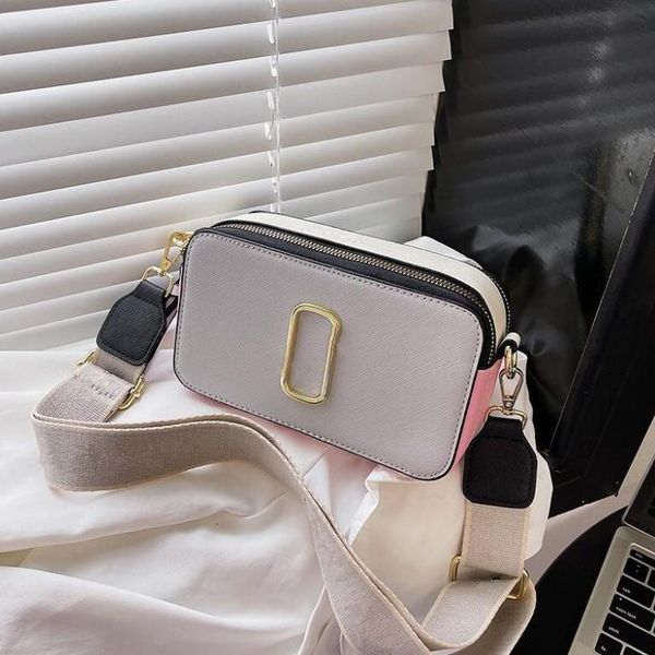 Shoulder the New Bags MJ SNAPSHOT Genuine Leather Purse Designer Women Handbags Crossbody Bag TOPDESIGNERS168 Lear, Gold
Shoulder the New Bags MJ SNAPSHOT Genuine Leather Purse Designer Women Handbags Crossbody Bag TOPDESIGNERS168 Lear, Gold