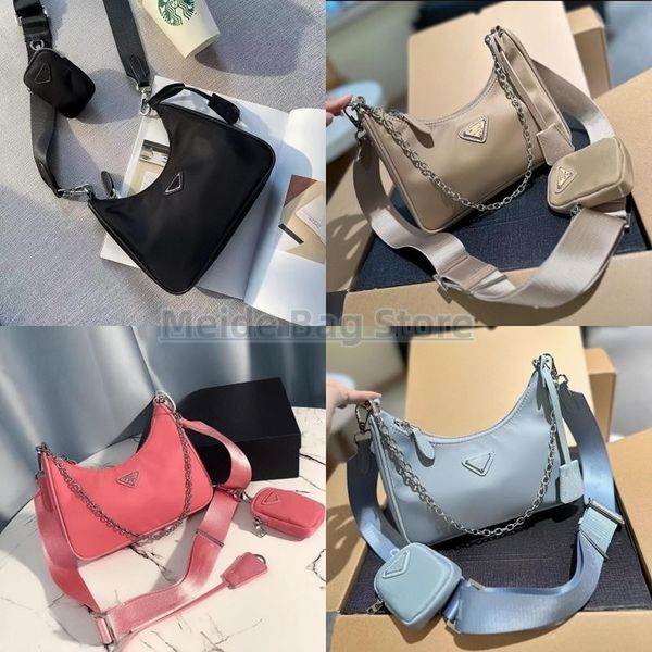 2023 Wild Fashion Chain Shoulder Bag Designer Crossbody for Women Classic Famous Brand Shopping Purses, Underarm black
2023 Wild Fashion Chain Shoulder Bag Designer Crossbody for Women Classic Famous Brand Shopping Purses, Underarm black