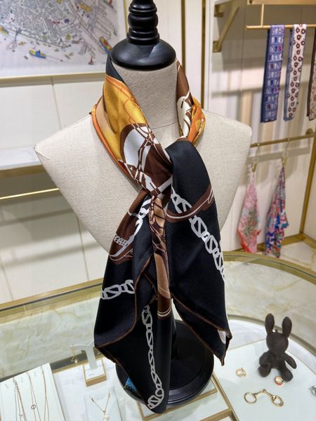 Simple Designer Letters Print Floral Silk Scarf Headband for Women Fashion Long Handle Bag Scarves Paris Shoulder Tote Luggage Ribbon Head Wraps
Simple Designer Letters Print Floral Silk Scarf Headband for Women Fashion Long Handle Bag Scarves Paris Shoulder Tote Luggage Ribbon Head Wraps