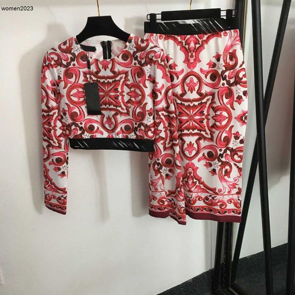 Symmetrical Pattern Skirts Sets for Womens Designer Girl Two Piece Dress Size S M Back Zippered Sweater and Tube Skirt Oct10, #1
Symmetrical Pattern Skirts Sets for Womens Designer Girl Two Piece Dress Size S M Back Zippered Sweater and Tube Skirt Oct10, #1