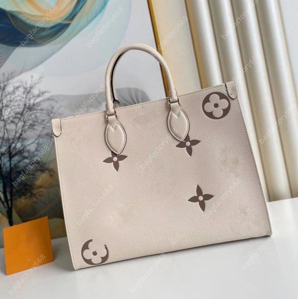 10A luxurys designer bags the tote bag designer women's bag Shopping Bag letter crossbody bag women fashion Leather handbag Classic style Simple 35cm With box lady bag
10A luxurys designer bags the tote bag designer women's bag Shopping Bag letter crossbody bag women fashion Leather handbag Classic style Simple 35cm With box lady bag