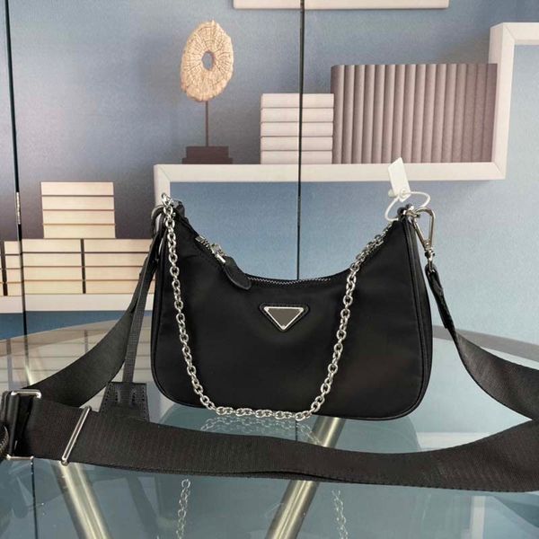 luxurys Women men triangle handbag Re Edition 2005 2000 3piece cleo tote bags Nylon wholesale underarm city designer bag canvas crossbody Shoulder clutch chain bag, #13
luxurys Women men triangle handbag Re Edition 2005 2000 3piece cleo tote bags Nylon wholesale underarm city designer bag canvas crossbody Shoulder clutch chain bag, #13