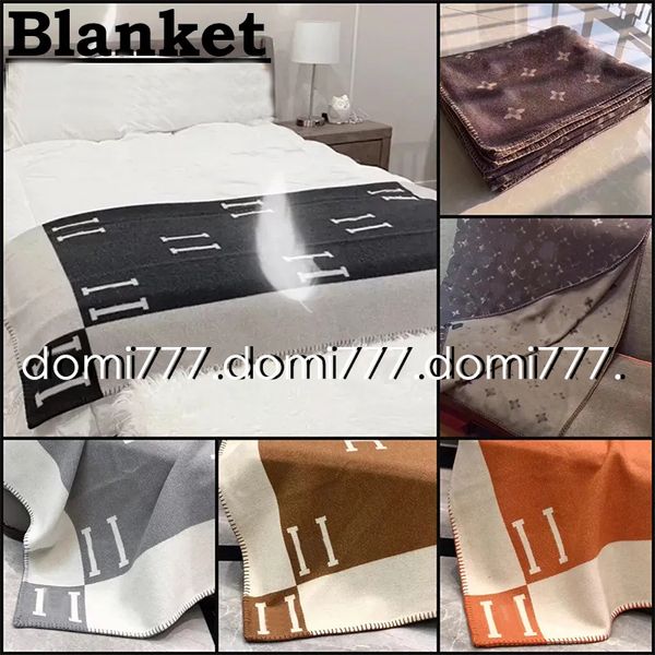 Brand Fashion Medium Thickness Warm Blanket for Air conditioned Room or Winter Blankets 135*165cm
Brand Fashion Medium Thickness Warm Blanket for Air conditioned Room or Winter Blankets 135*165cm