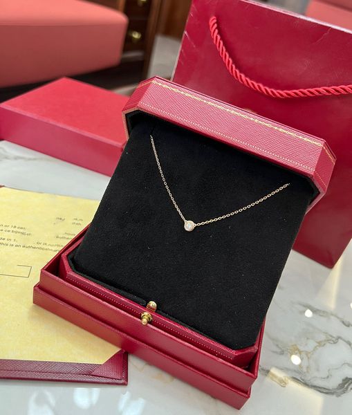 designer necklace diamond necklace designer Pendant for woman S925 Sterling Silver High end single diamond Top quality materials on the market
designer necklace diamond necklace designer Pendant for woman S925 Sterling Silver High end single diamond Top quality materials on the market