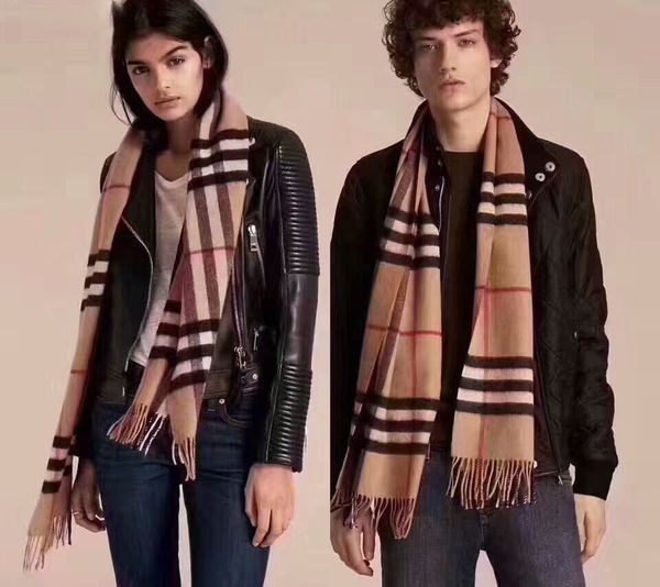 Cashmere scarf for men and Women Classic plaid Designer scarf Soft luxury Long scarf for autumn and winter holiday gifts a total of 5 colors
Cashmere scarf for men and Women Classic plaid Designer scarf Soft luxury Long scarf for autumn and winter holiday gifts a total of 5 colors