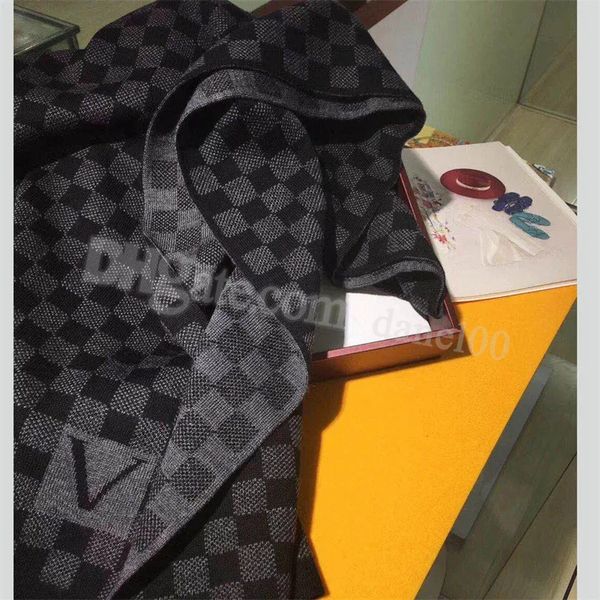 Scarf Echarpe Men Womens Designer Brand Cashmere Winter Warm Shawl Unisex Plaid Scarf Fashion Scarves 1 silk scarf
Scarf Echarpe Men Womens Designer Brand Cashmere Winter Warm Shawl Unisex Plaid Scarf Fashion Scarves 1 silk scarf