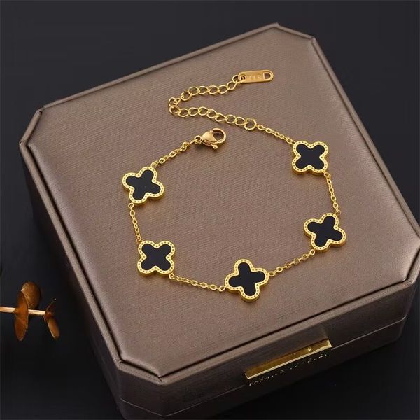 4/four leaf vans clover bracelet cleef designer cleefity pendant classic bangle 18k gold plated chains Mother of pearl Charm for women girls Christmas Engagement
4/four leaf vans clover bracelet cleef designer cleefity pendant classic bangle 18k gold plated chains Mother of pearl Charm for women girls Christmas Engagement