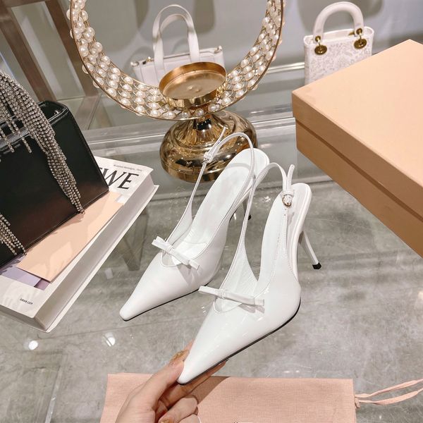 Bow-embellished 90MM slingback pumps calf Patent leather sandals Stiletto high heels pointed toe womens Luxury Designer Evening Party shoes factory footwear16, White
Bow-embellished 90MM slingback pumps calf Patent leather sandals Stiletto high heels pointed toe womens Luxury Designer Evening Party shoes factory footwear16, White