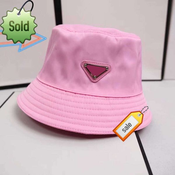 Designers Caps Hats Mens Bonnet Beanie Bucket Hat Womens Baseball Cap Snapbacks Beanies Fedora Fitted Hats Woman Luxurys Design Chapeaux12413312cc, White
Designers Caps Hats Mens Bonnet Beanie Bucket Hat Womens Baseball Cap Snapbacks Beanies Fedora Fitted Hats Woman Luxurys Design Chapeaux12413312cc, White