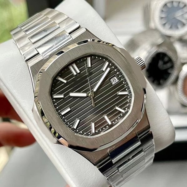 Men's Watch Blue dial 40mm Designer foldable buckle 904L stainless steel sapphire crystal glass S19 automatic mechanical high-quality Montre De Luxe
Men's Watch Blue dial 40mm Designer foldable buckle 904L stainless steel sapphire crystal glass S19 automatic mechanical high-quality Montre De Luxe