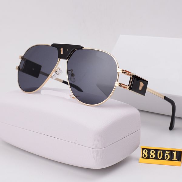 Fashion Top Quality Classic Pilot Style Gradient Sunglasses Men Women Luxury Brand Design Sun Glasses With Case 88051 2JXI
Fashion Top Quality Classic Pilot Style Gradient Sunglasses Men Women Luxury Brand Design Sun Glasses With Case 88051 2JXI