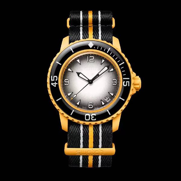 Relogio Masculino Sport Quartz Men's Ocean Watch Five Ocean Watch Full Function Nylon Belt Transparent Back Cover
Relogio Masculino Sport Quartz Men's Ocean Watch Five Ocean Watch Full Function Nylon Belt Transparent Back Cover