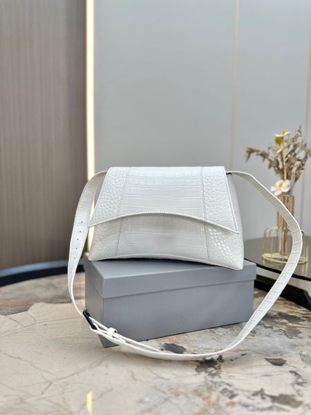 Womens Classic hourglass Shoulder Bags mens Balencianess Luxurys handbag Designer Even Bag handle crossbody travel Crocodile pattern Metalb B Logo Hasp Flap bag, Winter
Womens Classic hourglass Shoulder Bags mens Balencianess Luxurys handbag Designer Even Bag handle crossbody travel Crocodile pattern Metalb B Logo Hasp Flap bag, Winter