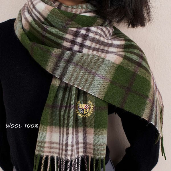 100% Australian Wool British Plaid Women's Winter Embroidered Scarf Gift Box Male shawl scarfs shawls long silk scarves wholesale
100% Australian Wool British Plaid Women's Winter Embroidered Scarf Gift Box Male shawl scarfs shawls long silk scarves wholesale