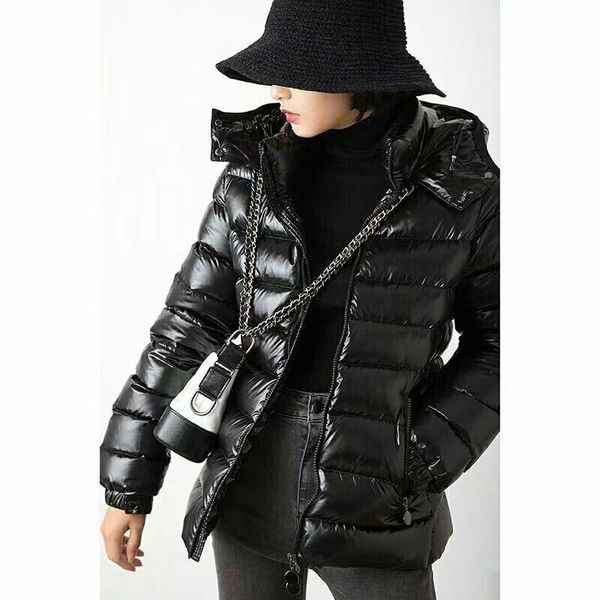 Winter Down Jackets Fur Puffer Coat Woman Long Parkas Coats Designer Womens Fashion Puff Jacket Classic Boedic Hooded Size M-4XL
Winter Down Jackets Fur Puffer Coat Woman Long Parkas Coats Designer Womens Fashion Puff Jacket Classic Boedic Hooded Size M-4XL