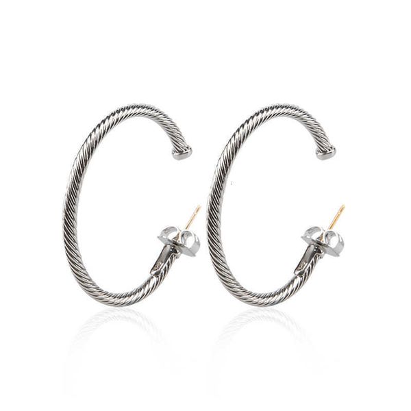 DY Earrings Designer Luxury Jewelry Top jewelry earrings Dy Medium Cable Ring Earrings Pop Button Thread earrings Christmas gifts High quality fashion accessories
DY Earrings Designer Luxury Jewelry Top jewelry earrings Dy Medium Cable Ring Earrings Pop Button Thread earrings Christmas gifts High quality fashion accessories
