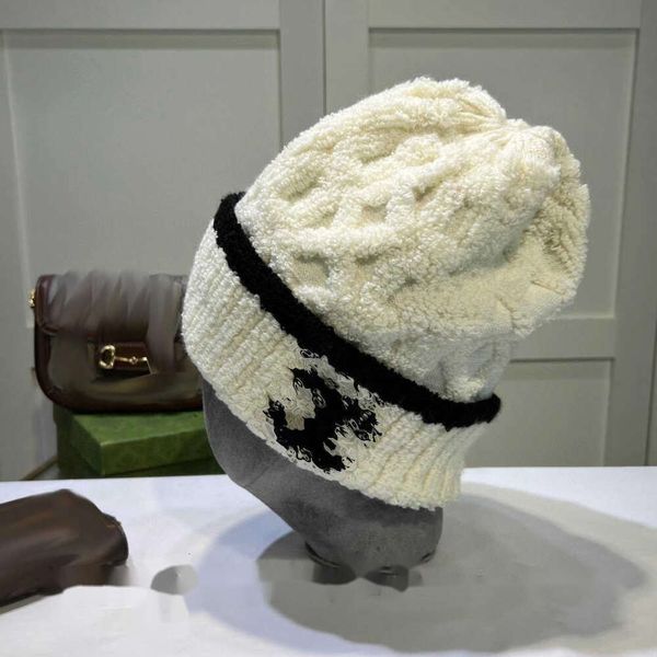 Three-dimensional Letter Woolen Designer Cashmere Hat Soft Comfortable Stylish Handsome Leisure Autumn and Winter, V3
Three-dimensional Letter Woolen Designer Cashmere Hat Soft Comfortable Stylish Handsome Leisure Autumn and Winter, V3