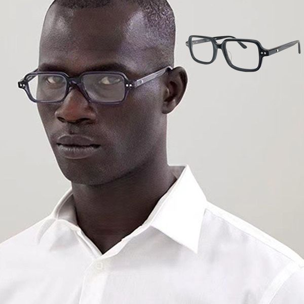 Mens and womens senior designer reading optical eyewear fashion square board dual color gradient frame transparent glasses DG3392 leisure vacation outdoor box
Mens and womens senior designer reading optical eyewear fashion square board dual color gradient frame transparent glasses DG3392 leisure vacation outdoor box