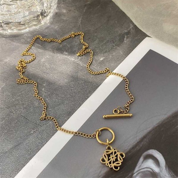 Designer Necklace loews Luxury jewelry Top accessories Jewelry Titanium Steel Geometric Carved Necklace Earrings Female Gold 3D Pendant OT Buckle Chain jewelry
Designer Necklace loews Luxury jewelry Top accessories Jewelry Titanium Steel Geometric Carved Necklace Earrings Female Gold 3D Pendant OT Buckle Chain jewelry