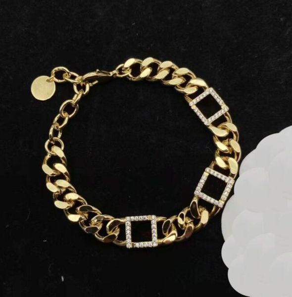 Wearable devices Fashion Gold Earring Letter Earrings Design-Earring Women's-Earrings Good Quality T226
Wearable devices Fashion Gold Earring Letter Earrings Design-Earring Women's-Earrings Good Quality T226