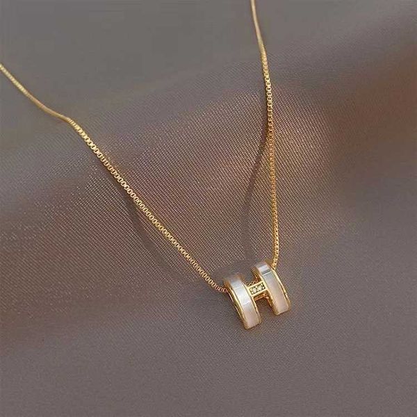 Designer Necklace H Classic Jewelry Luxury jewelry Letter Stereoscopic h Necklaces Female Cat's Eye Stone Elegance High Sense Neckchain jewelry Christmas gift, Mixed colors
Designer Necklace H Classic Jewelry Luxury jewelry Letter Stereoscopic h Necklaces Female Cat's Eye Stone Elegance High Sense Neckchain jewelry Christmas gift, Mixed colors
