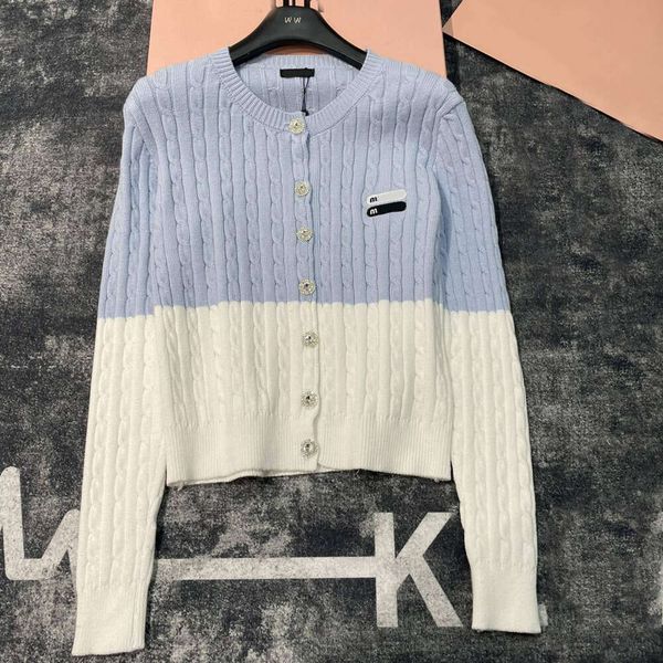 Women's Sweater MM Family Autumn Winter New Color Matching Knitted Cardigan Embroidered Letter Slim Fit Button Top Sweet Knit, Grey
Women's Sweater MM Family Autumn Winter New Color Matching Knitted Cardigan Embroidered Letter Slim Fit Button Top Sweet Knit, Grey