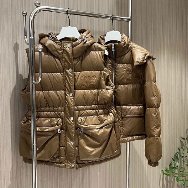 Womens Vest Down Jackets Sleeveless Waist Waistcoat Embroidery Correct Letter Winter Outerwear Designer Coats Vests The Latest Limited Jacket SML, Black
Womens Vest Down Jackets Sleeveless Waist Waistcoat Embroidery Correct Letter Winter Outerwear Designer Coats Vests The Latest Limited Jacket SML, Black
