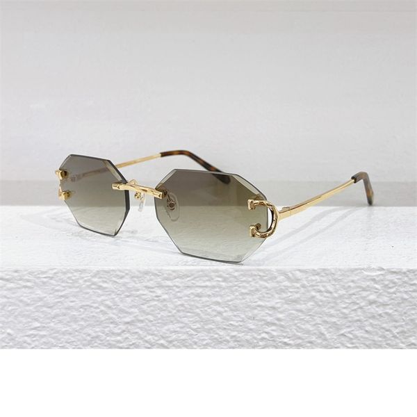 2023 Brand Design Sunglasses for Women and Men Designer High Quality Fashion Metal Oversized Sunglasses Retro Women and Men UV400 With case
2023 Brand Design Sunglasses for Women and Men Designer High Quality Fashion Metal Oversized Sunglasses Retro Women and Men UV400 With case