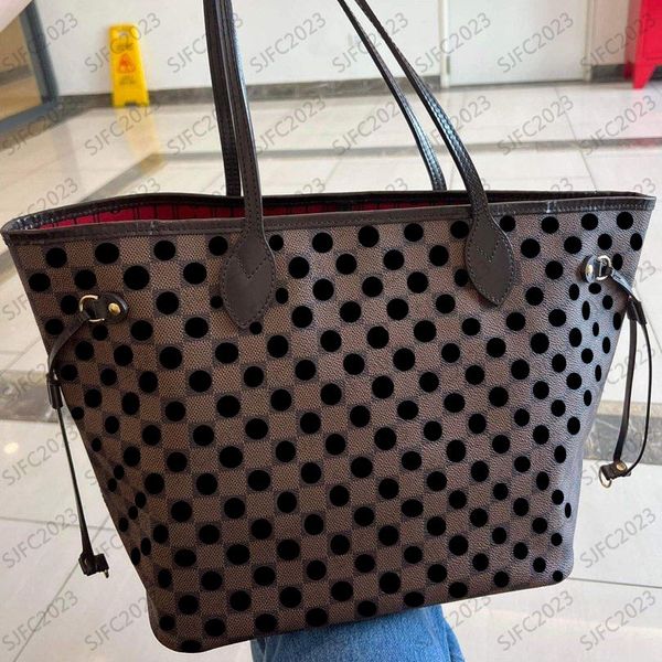 Diaper Bags Luxury Designer Bags neverfull MM women handbags ladies designers Messenger composite bag lady clutch bag shoulder tote female purse wallet
Diaper Bags Luxury Designer Bags neverfull MM women handbags ladies designers Messenger composite bag lady clutch bag shoulder tote female purse wallet