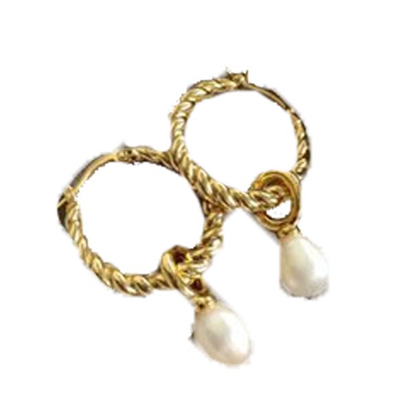 2022 new huggie european and american twisted pearl earrings fashion temperament circle ear jewelry ear studs female trend, Golden;silver
2022 new huggie european and american twisted pearl earrings fashion temperament circle ear jewelry ear studs female trend, Golden;silver