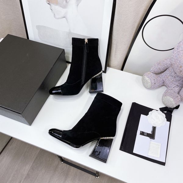 2022 new style designer vintage short boots can be worn in autumn and winter showing thin sheepskin and breathable thick high heels euro35-4, Black
2022 new style designer vintage short boots can be worn in autumn and winter showing thin sheepskin and breathable thick high heels euro35-4, Black