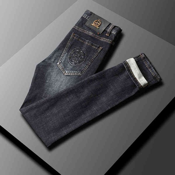 men's jeans autumn and winter stretch men's dark blue jeans fashion brand small bee slim fit foot 3w6o
men's jeans autumn and winter stretch men's dark blue jeans fashion brand small bee slim fit foot 3w6o