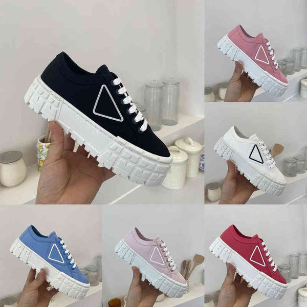 dress shoes 2022 luxury women's sneakers designer casual shoes motorcycle decorated with thick rubber sole bags, Black
dress shoes 2022 luxury women's sneakers designer casual shoes motorcycle decorated with thick rubber sole bags, Black
