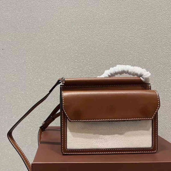 cross body bag double sided 2022 brand b new letter splicing canvas messenger bag flip casual printed messenger commuting camera bag
cross body bag double sided 2022 brand b new letter splicing canvas messenger bag flip casual printed messenger commuting camera bag