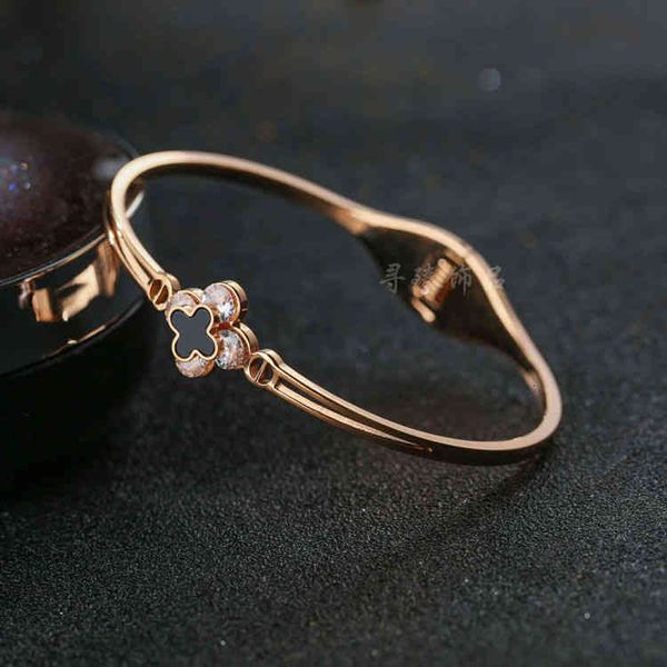 designer other bracelets japanese and korean classic selling titanium steel bracelet women's net red rose gold open mouth lovers froste, Golden;silver
designer other bracelets japanese and korean classic selling titanium steel bracelet women's net red rose gold open mouth lovers froste, Golden;silver