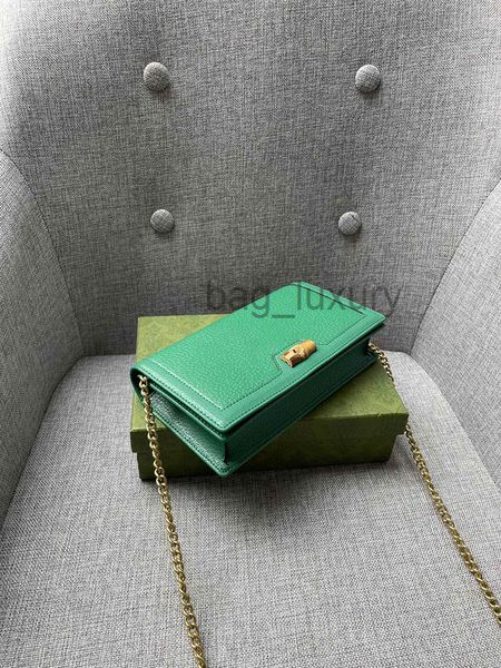 luxury designer diana bamboo mini chain bag crossbody wallet coin purse key pouch credit card holder purse passport holders 696817 19x11x5cm
luxury designer diana bamboo mini chain bag crossbody wallet coin purse key pouch credit card holder purse passport holders 696817 19x11x5cm